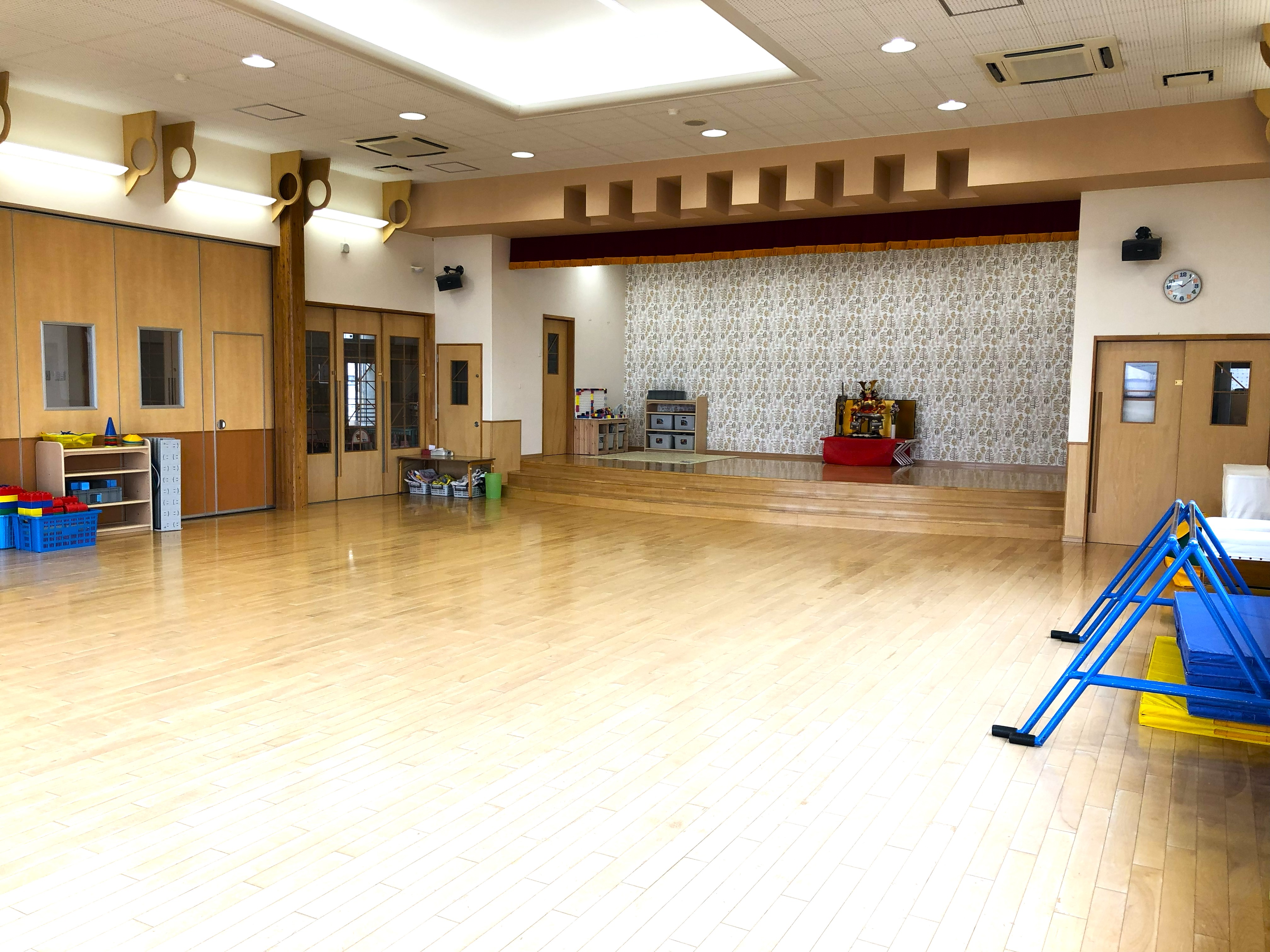 ホール